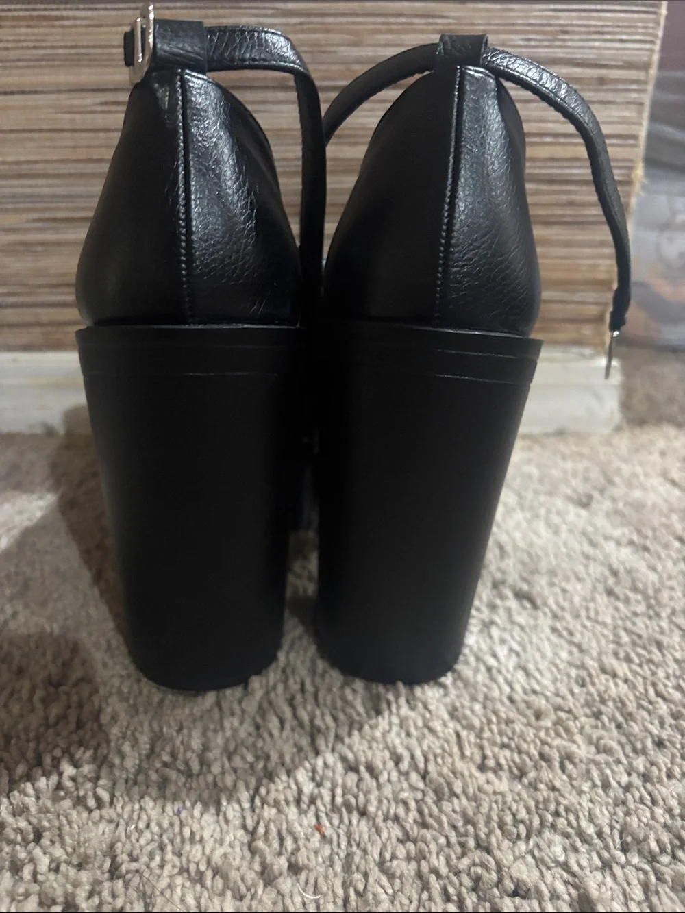 N/A bold black